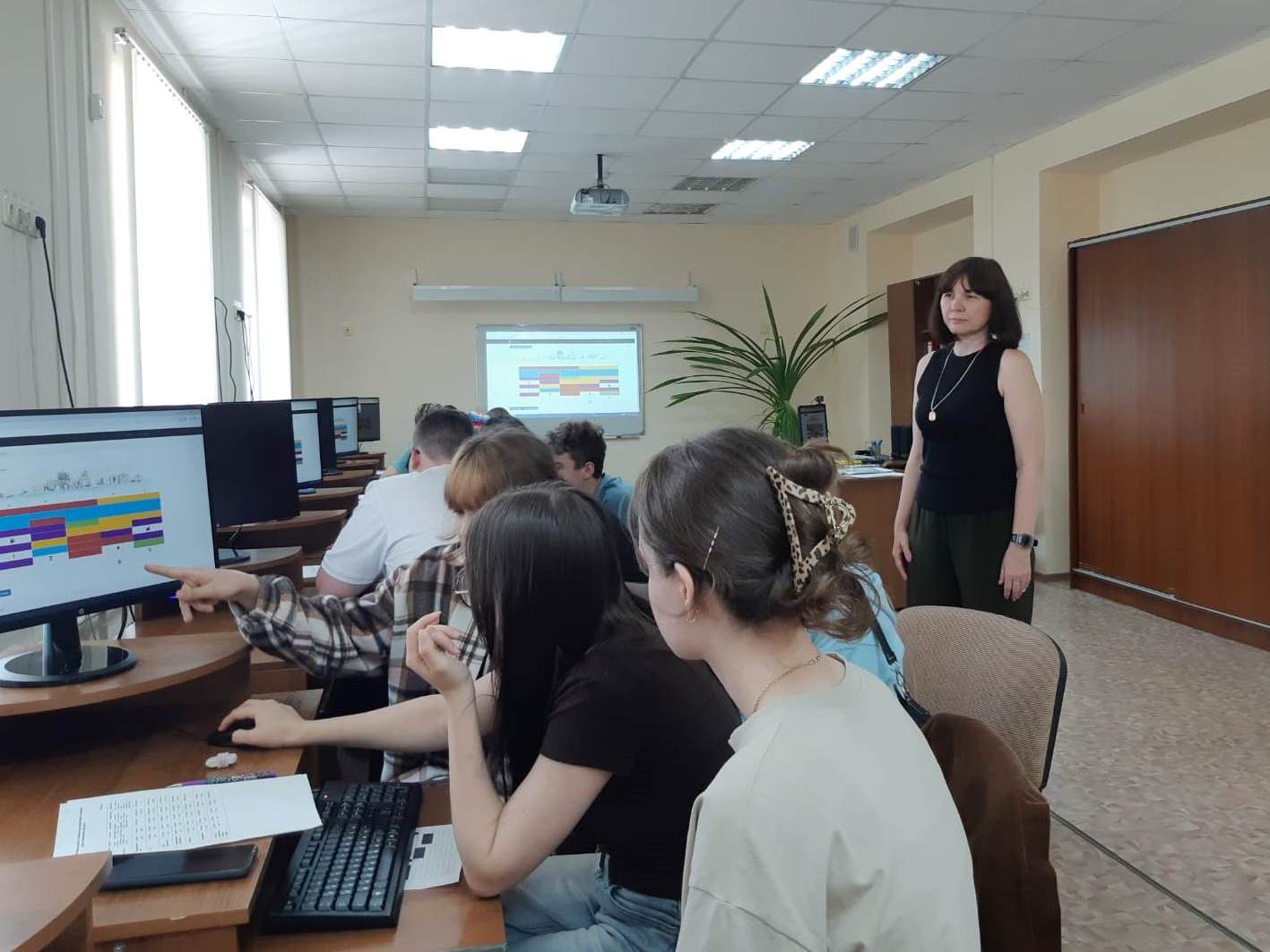 Продолжается летняя серия деловых игр